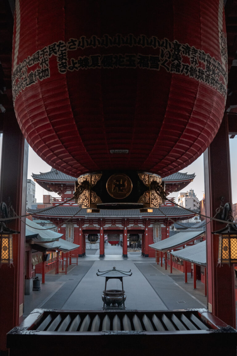 Morning at senso-ji