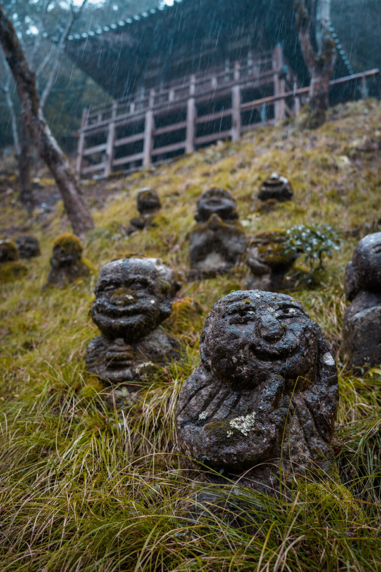 Petits bonhomme en pierre du temple Otagi Nenbutsuji à Kyoto